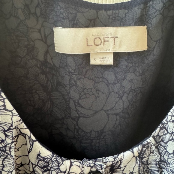 Loft blue and white shell/cami - Picture 2 of 4